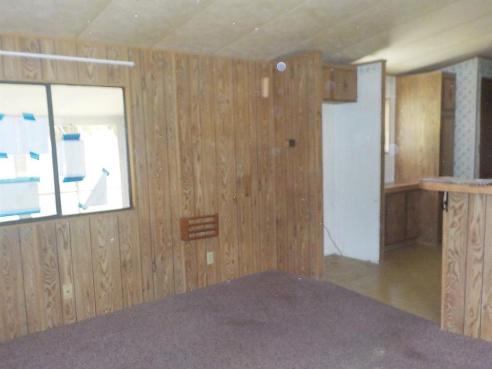 合同活跃: $138,000 (2 贝兹, 2 浴室, 924 平方英尺)