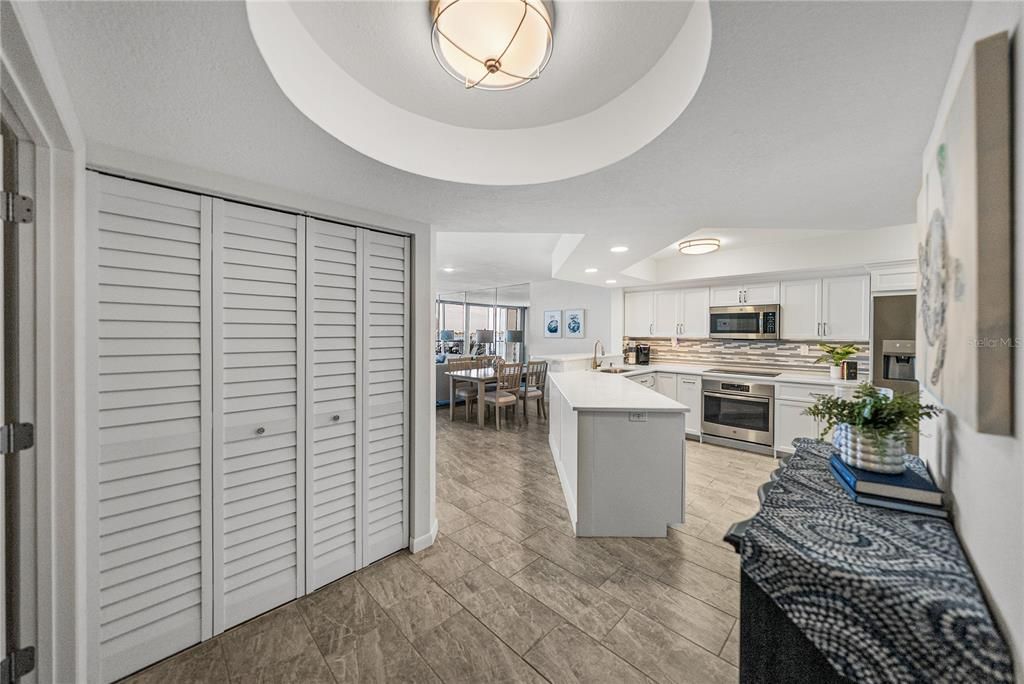 На продажу: $675,000 (2 спален, 2 ванн, 1255 Квадратных фут)