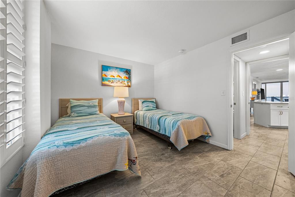 На продажу: $675,000 (2 спален, 2 ванн, 1255 Квадратных фут)