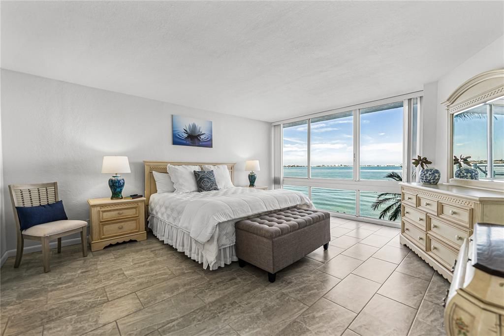 На продажу: $675,000 (2 спален, 2 ванн, 1255 Квадратных фут)