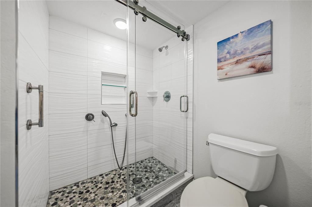 На продажу: $675,000 (2 спален, 2 ванн, 1255 Квадратных фут)