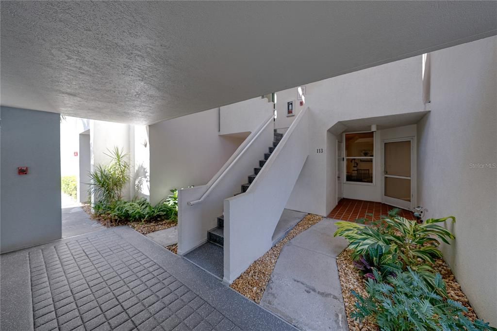 На продажу: $675,000 (2 спален, 2 ванн, 1255 Квадратных фут)