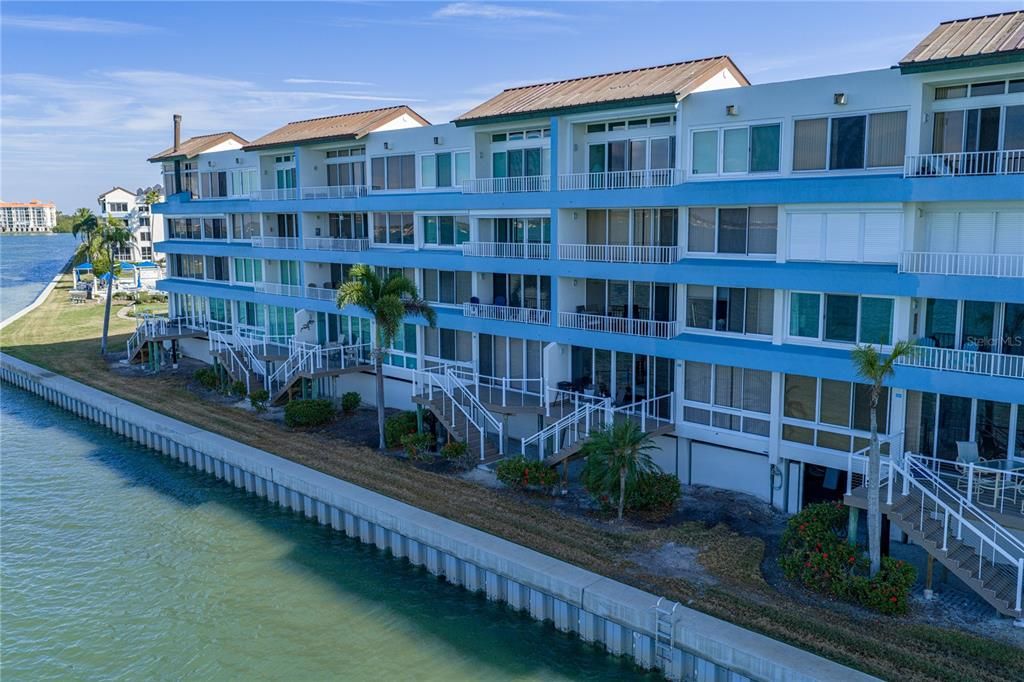 На продажу: $675,000 (2 спален, 2 ванн, 1255 Квадратных фут)