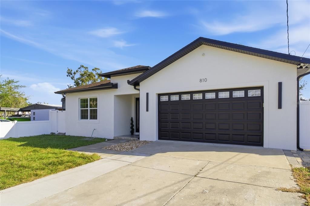 For Rent: $4,200 (4 beds, 3 baths, 2331 Square Feet)