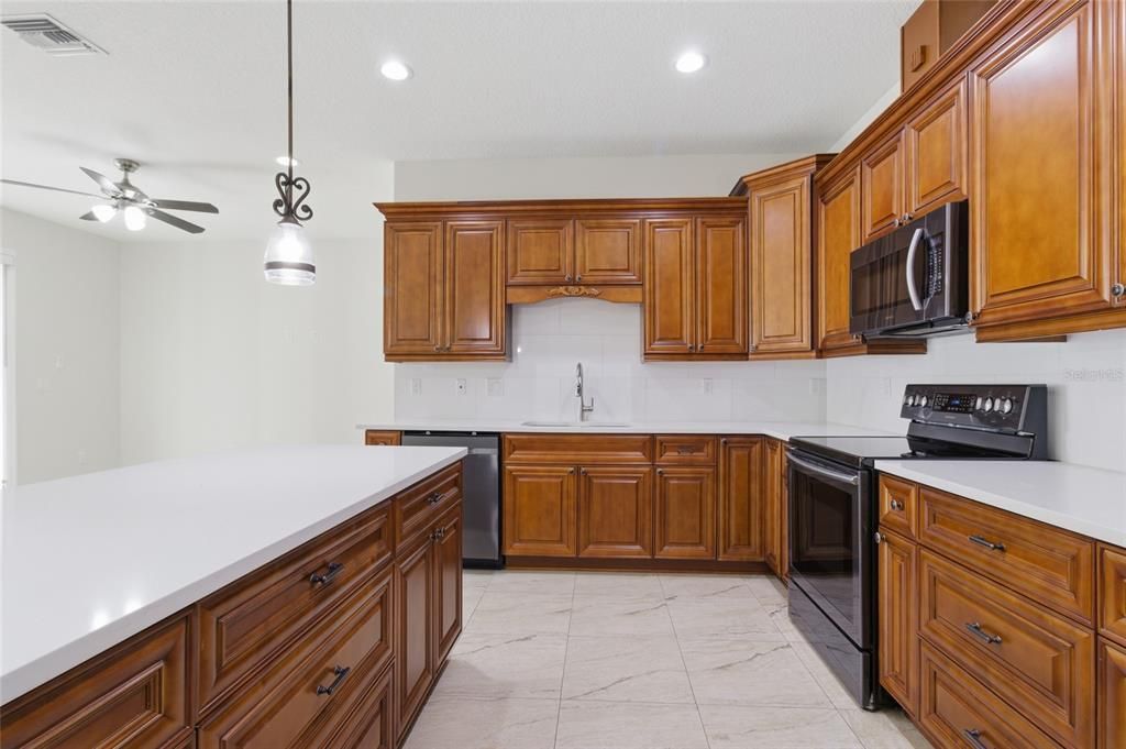 For Rent: $4,200 (4 beds, 3 baths, 2331 Square Feet)