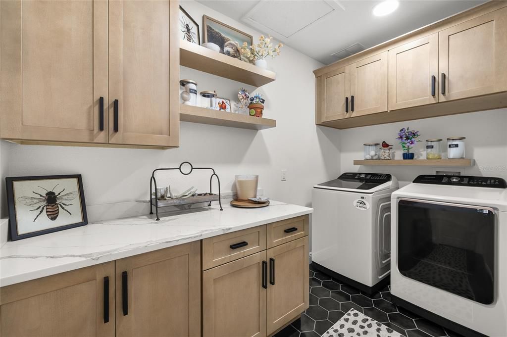 Active With Contract: $449,900 (3 beds, 2 baths, 1762 Square Feet)