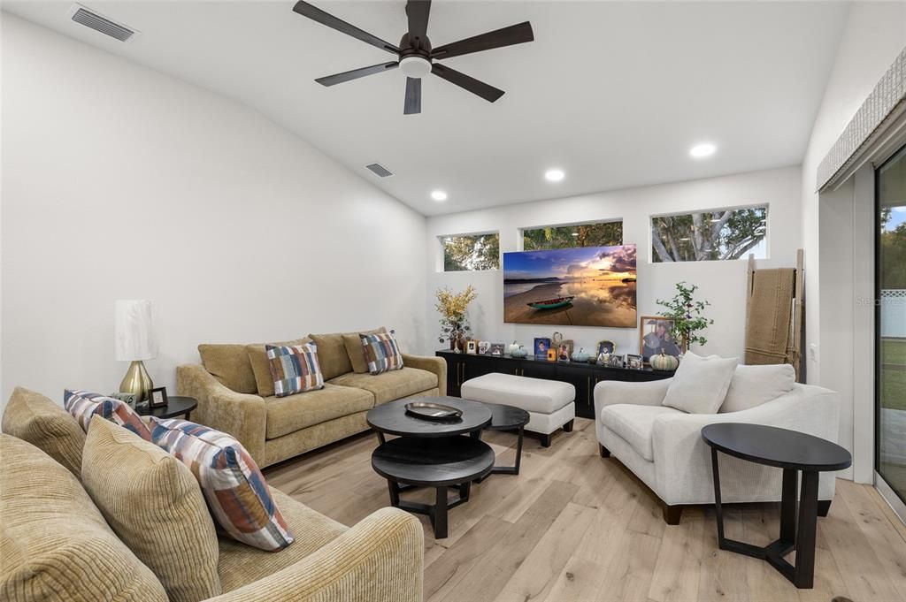 Active With Contract: $449,900 (3 beds, 2 baths, 1762 Square Feet)