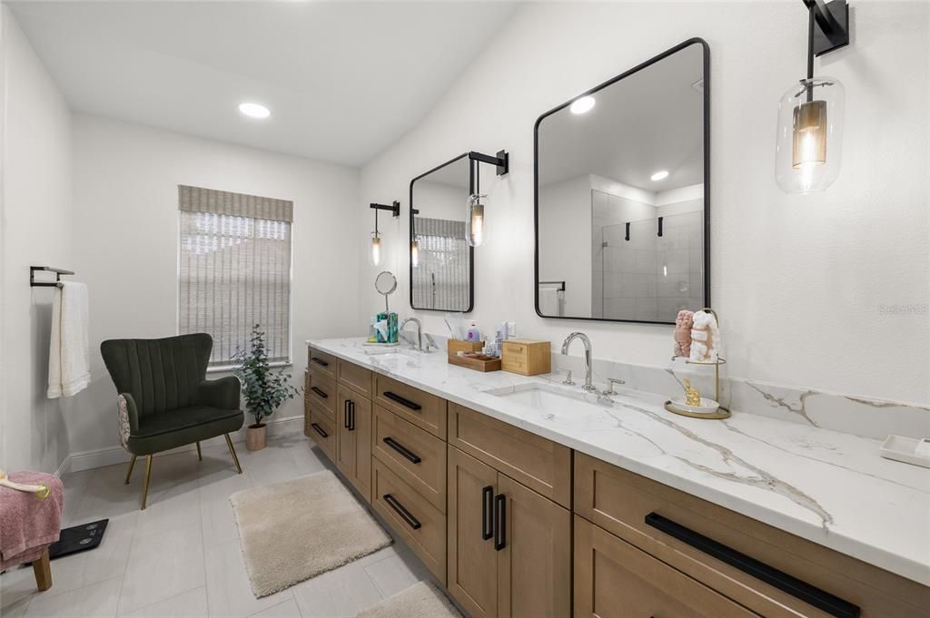 Active With Contract: $449,900 (3 beds, 2 baths, 1762 Square Feet)