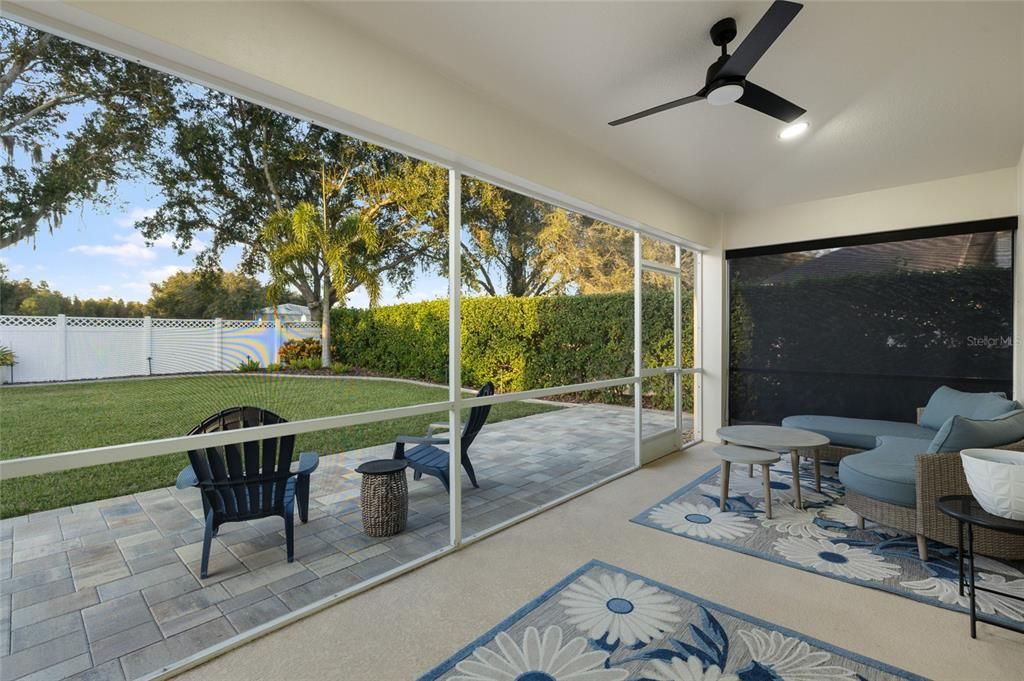 Active With Contract: $449,900 (3 beds, 2 baths, 1762 Square Feet)