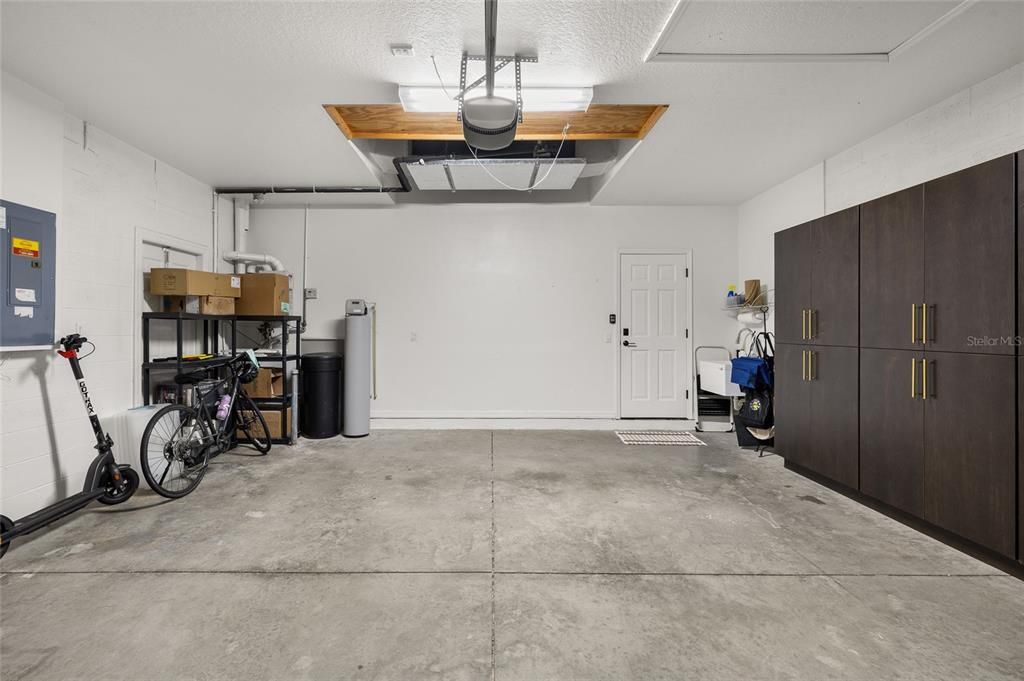 Active With Contract: $449,900 (3 beds, 2 baths, 1762 Square Feet)