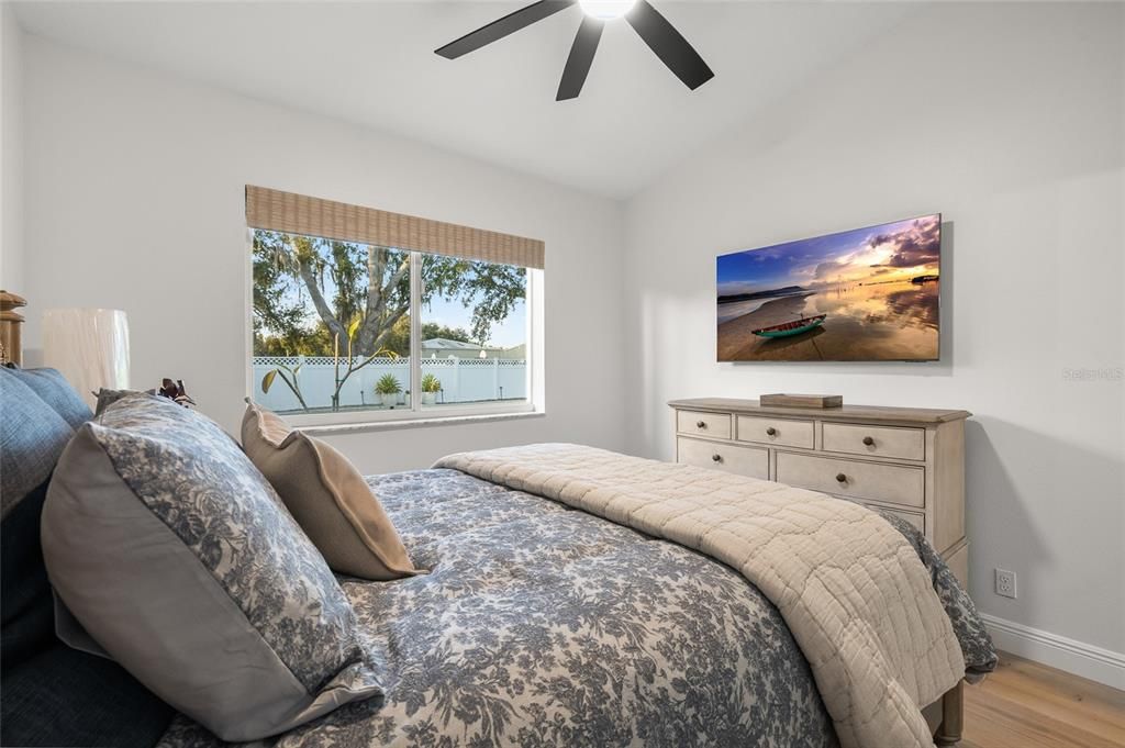 Active With Contract: $449,900 (3 beds, 2 baths, 1762 Square Feet)