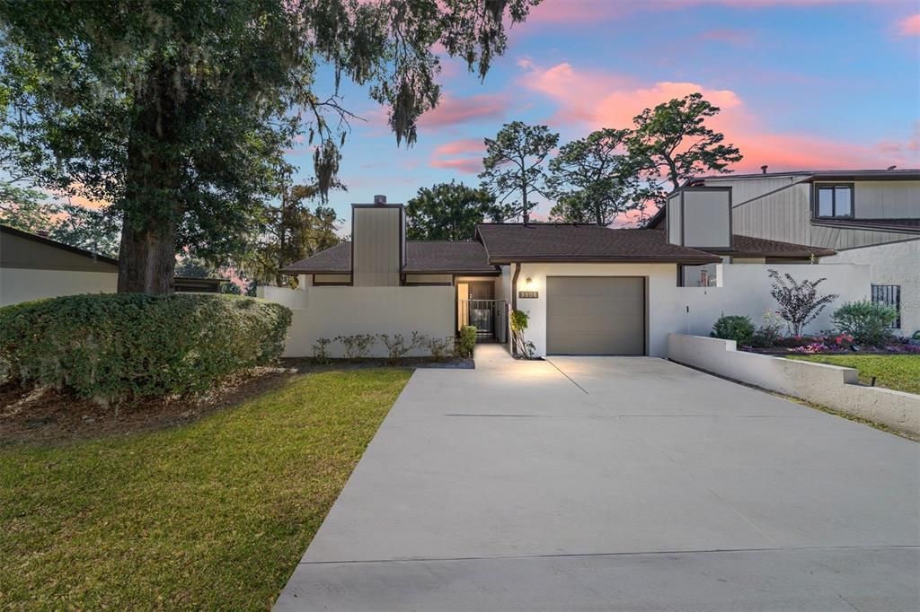 待售: $209,900 (2 贝兹, 2 浴室, 1377 平方英尺)