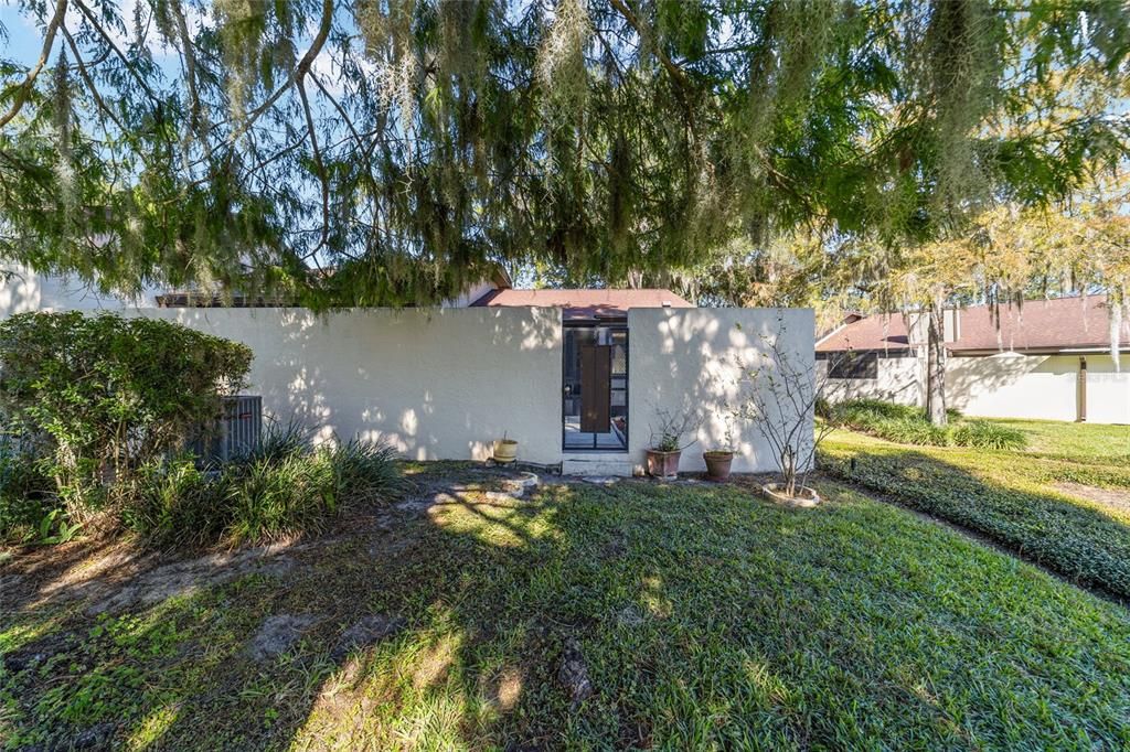 待售: $209,900 (2 贝兹, 2 浴室, 1377 平方英尺)