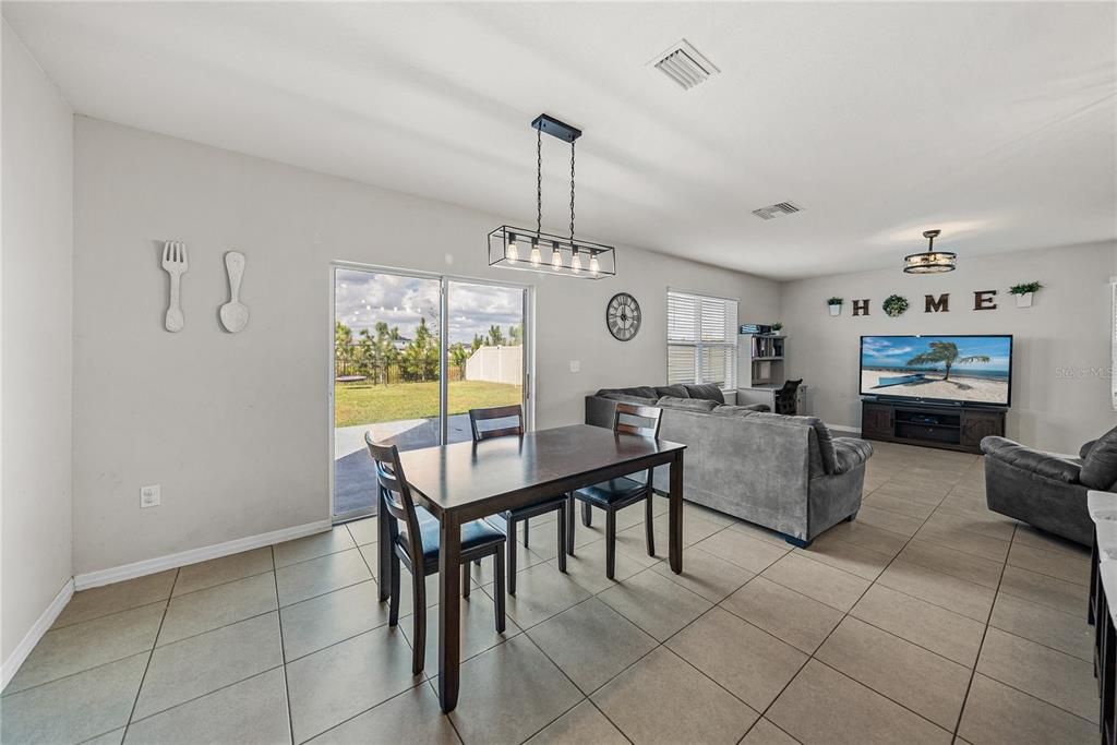 For Sale: $360,000 (4 beds, 2 baths, 2007 Square Feet)