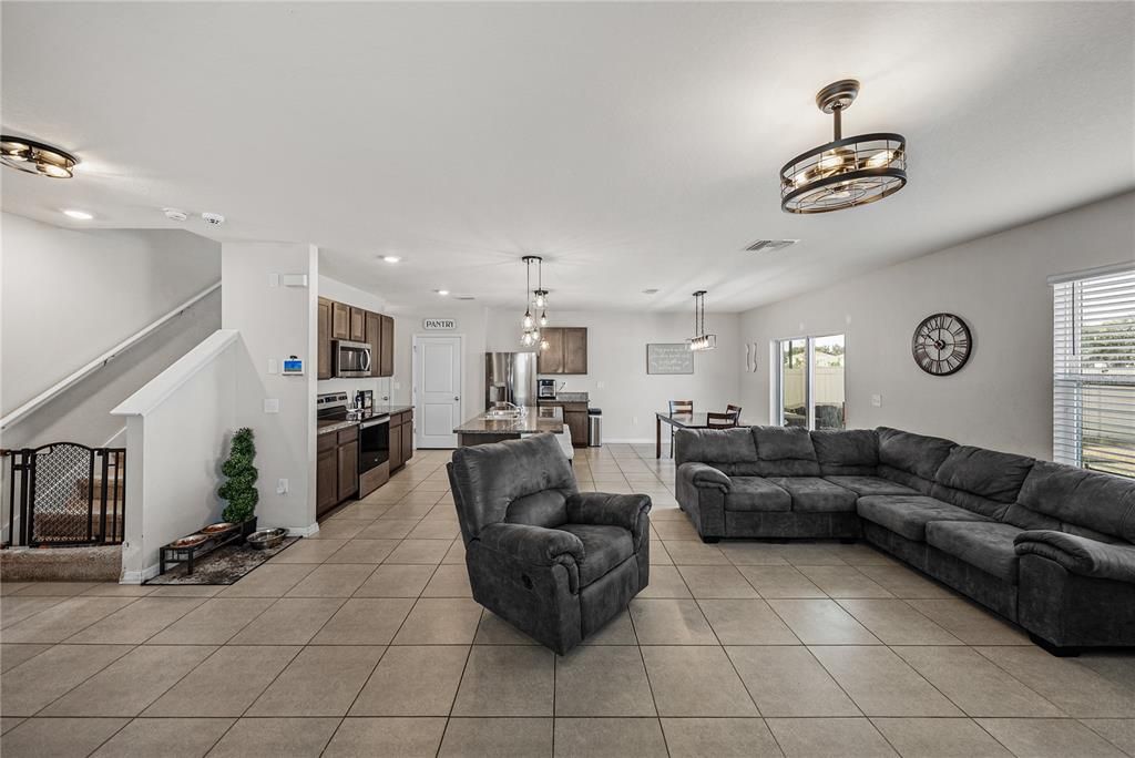 For Sale: $360,000 (4 beds, 2 baths, 2007 Square Feet)