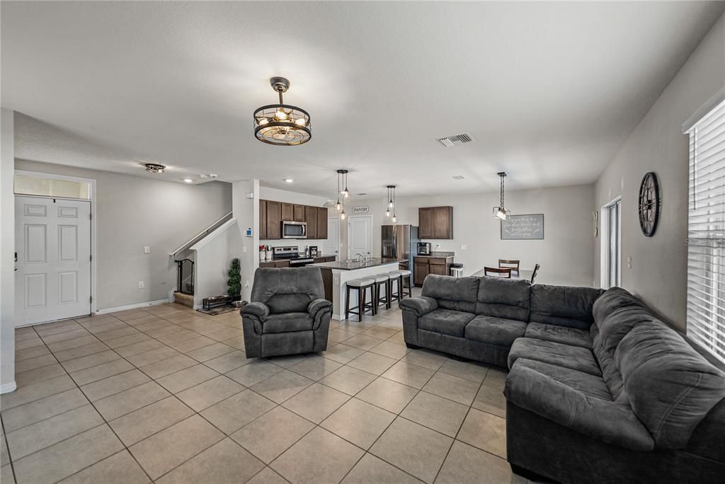 For Sale: $360,000 (4 beds, 2 baths, 2007 Square Feet)