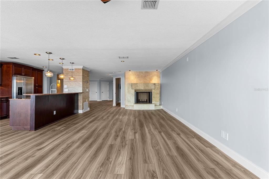 For Sale: $547,000 (3 beds, 2 baths, 2200 Square Feet)