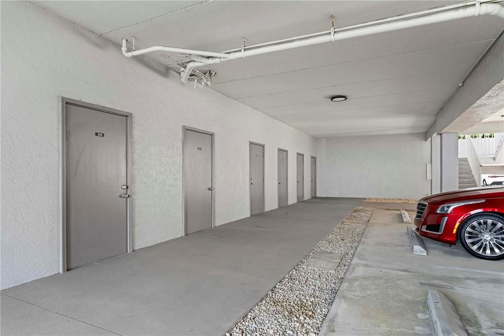 For Sale: $547,000 (3 beds, 2 baths, 2200 Square Feet)