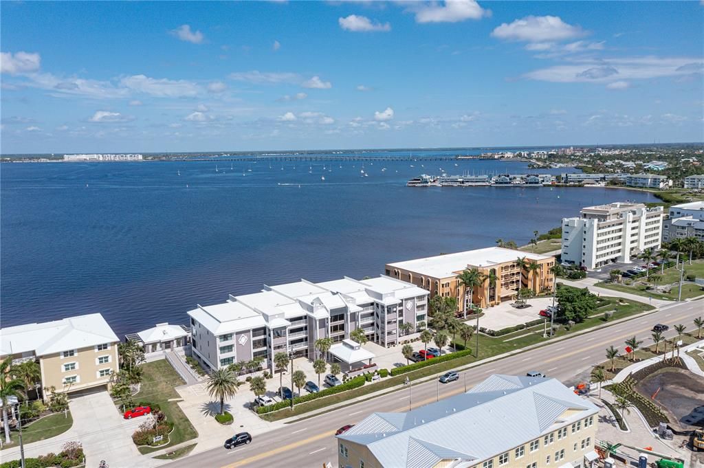 For Sale: $547,000 (3 beds, 2 baths, 2200 Square Feet)