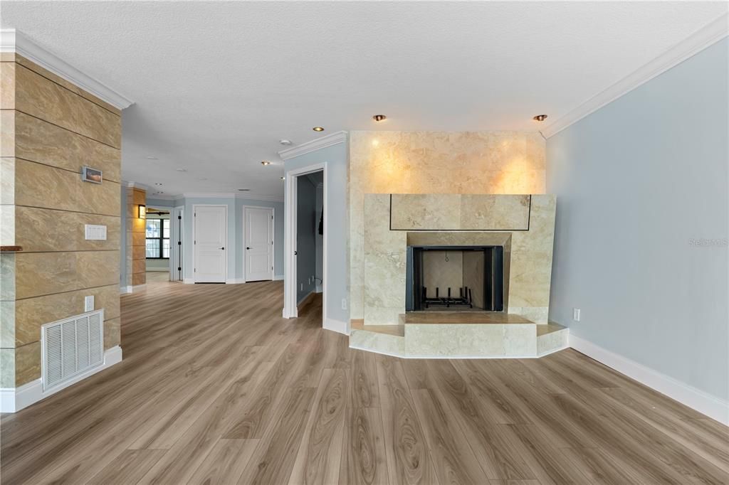 For Sale: $547,000 (3 beds, 2 baths, 2200 Square Feet)