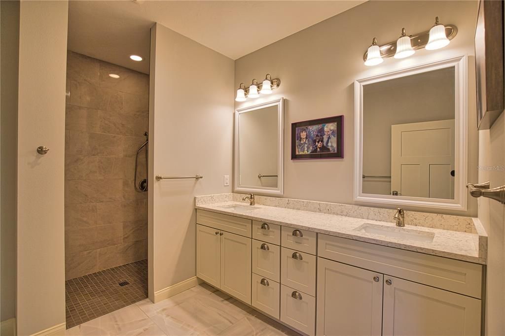 For Sale: $545,000 (3 beds, 2 baths, 2445 Square Feet)