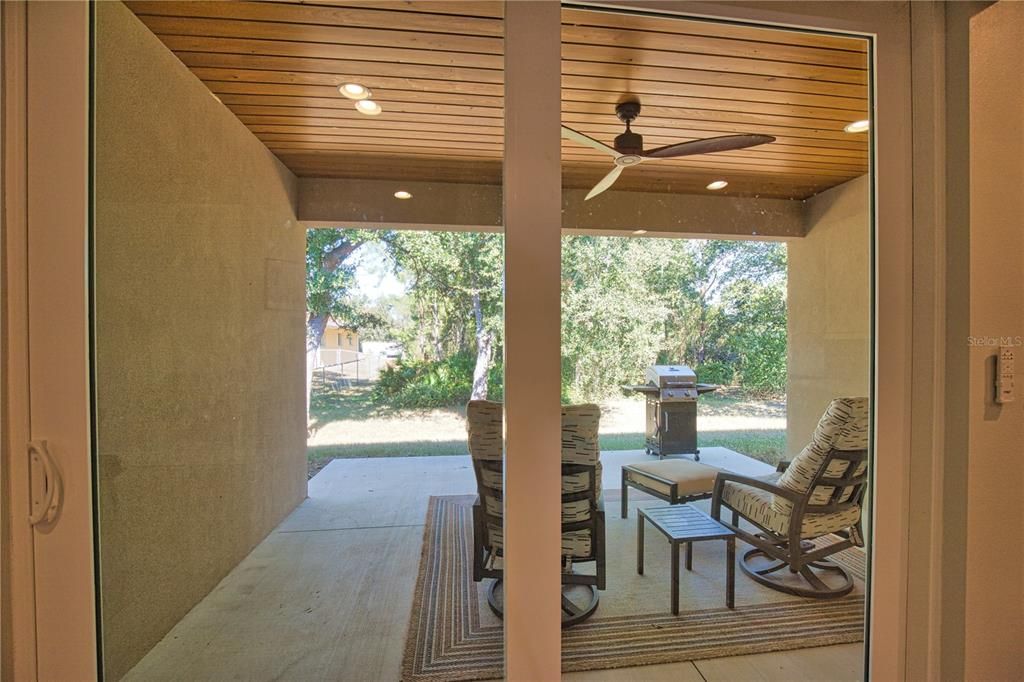 For Sale: $545,000 (3 beds, 2 baths, 2445 Square Feet)