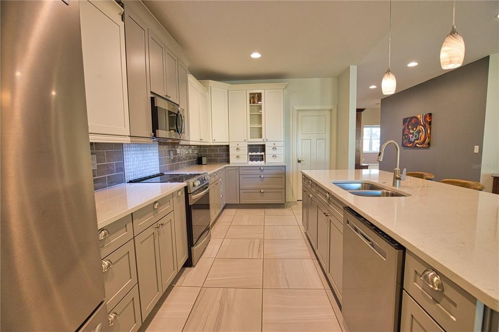 For Sale: $545,000 (3 beds, 2 baths, 2445 Square Feet)