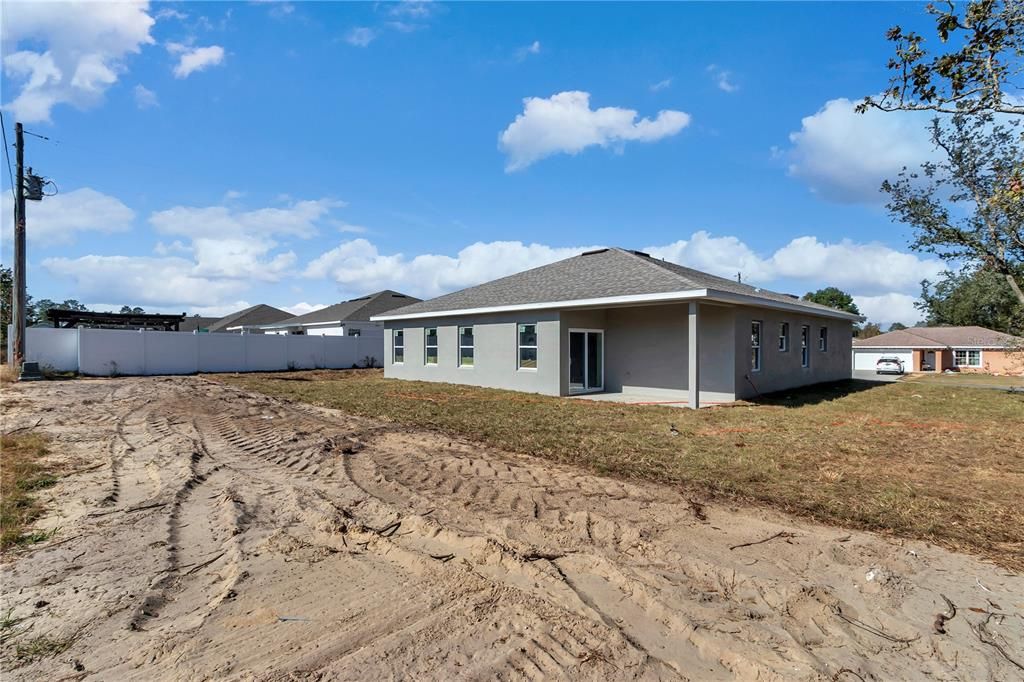 На продажу: $309,900 (4 спален, 3 ванн, 1905 Квадратных фут)