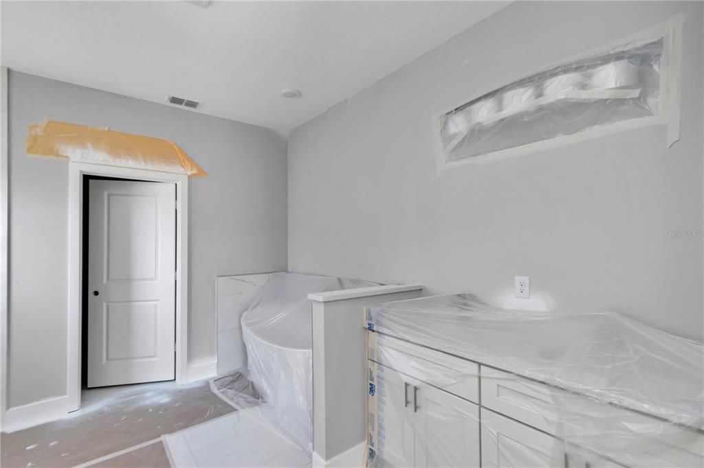 На продажу: $309,900 (4 спален, 3 ванн, 1905 Квадратных фут)