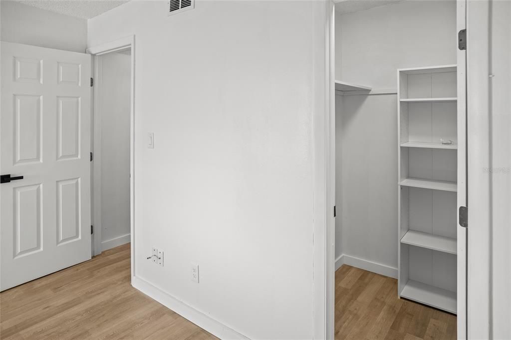 На продажу: $209,000 (3 спален, 2 ванн, 1432 Квадратных фут)