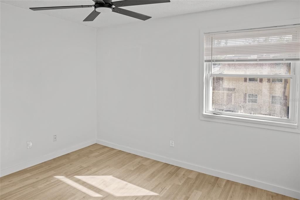 На продажу: $209,000 (3 спален, 2 ванн, 1432 Квадратных фут)