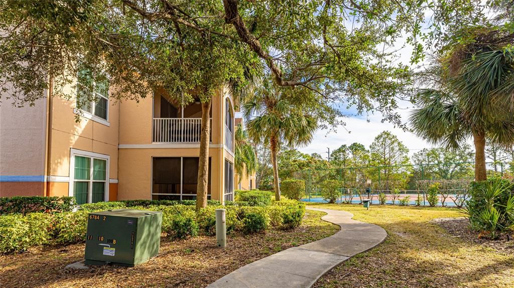 待售: $234,900 (2 贝兹, 2 浴室, 1089 平方英尺)