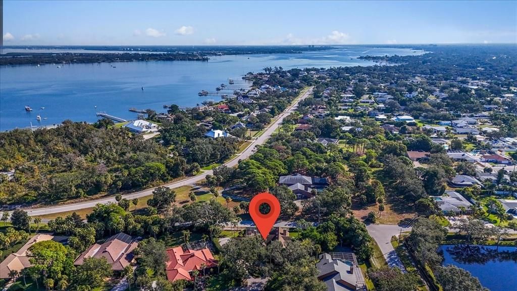 For Sale: $1,300,000 (6 beds, 4 baths, 4468 Square Feet)