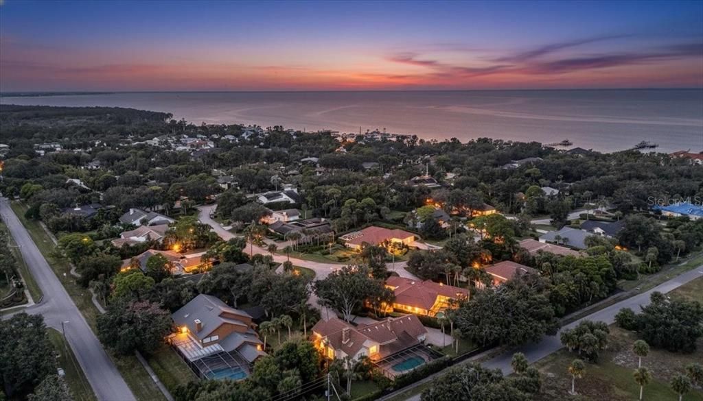 For Sale: $1,300,000 (6 beds, 4 baths, 4468 Square Feet)