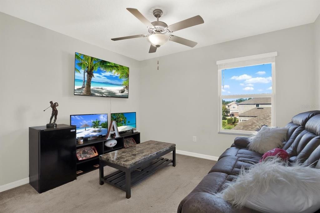 На продажу: $350,000 (3 спален, 2 ванн, 1615 Квадратных фут)