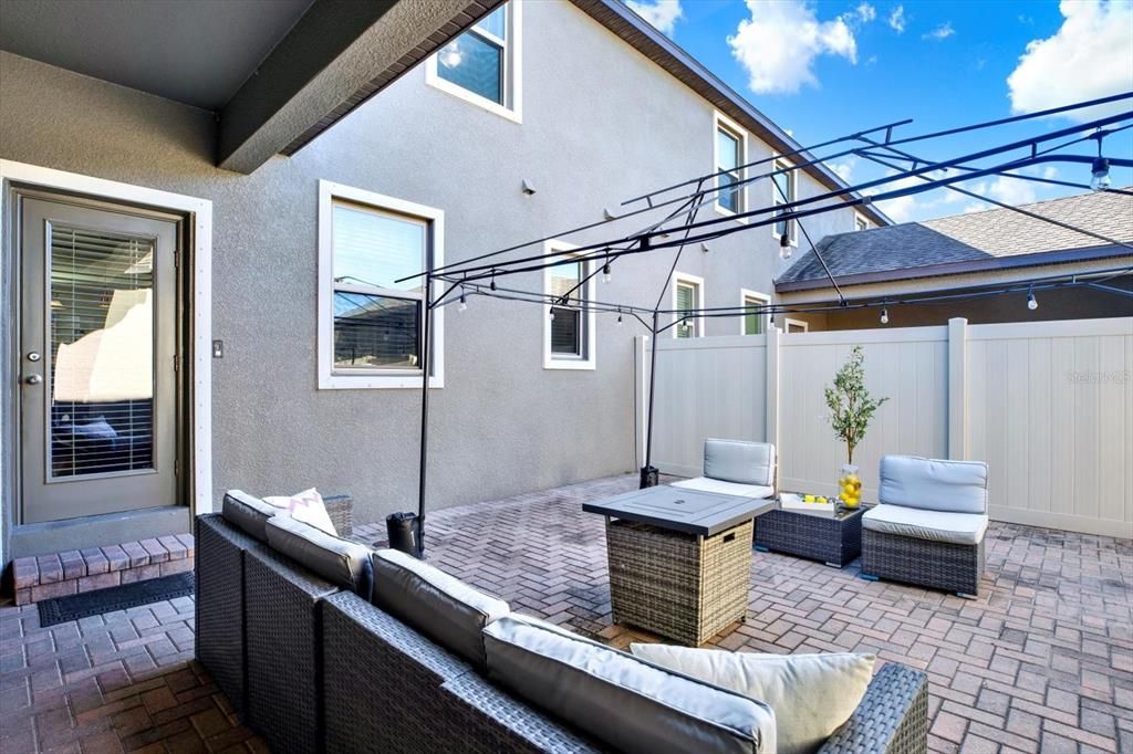 На продажу: $350,000 (3 спален, 2 ванн, 1615 Квадратных фут)