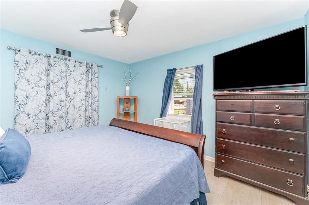 待售: $435,000 (4 贝兹, 3 浴室, 2234 平方英尺)