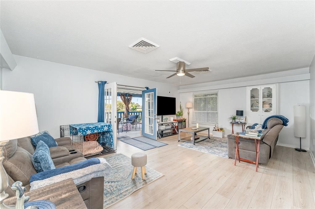 待售: $435,000 (4 贝兹, 3 浴室, 2234 平方英尺)