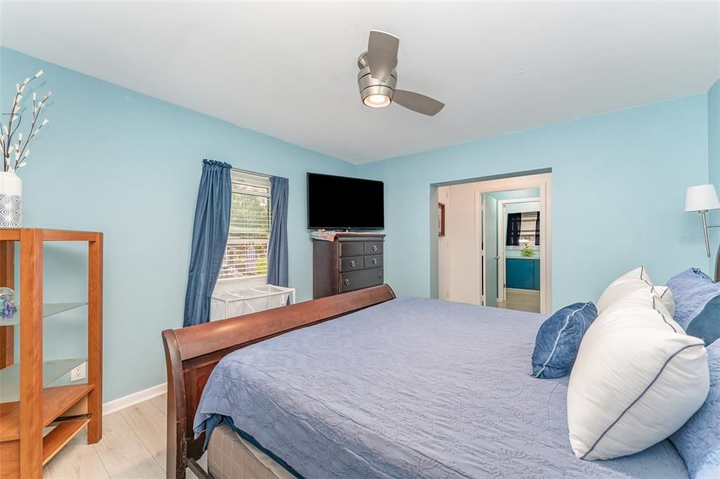 待售: $435,000 (4 贝兹, 3 浴室, 2234 平方英尺)