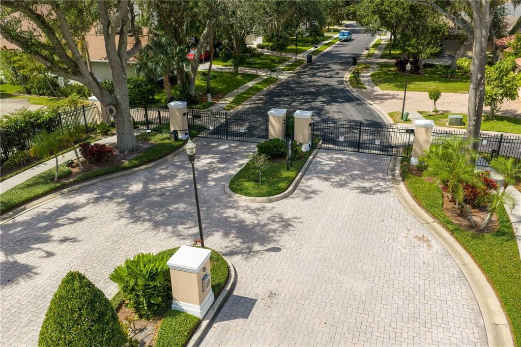 Active With Contract: $5,500 (4 beds, 3 baths, 3014 Square Feet)