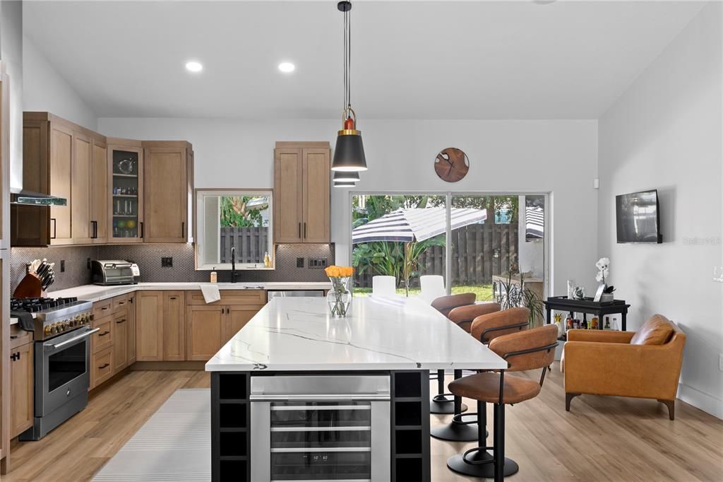 Active With Contract: $5,500 (4 beds, 3 baths, 3014 Square Feet)