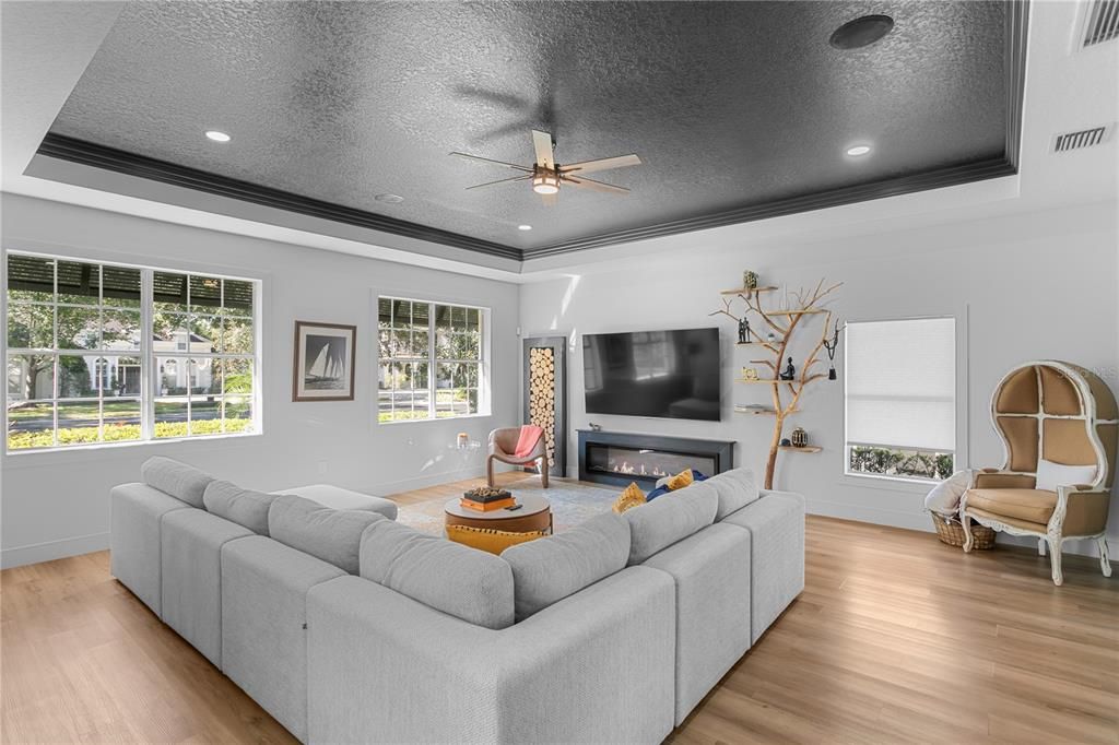 Active With Contract: $5,500 (4 beds, 3 baths, 3014 Square Feet)