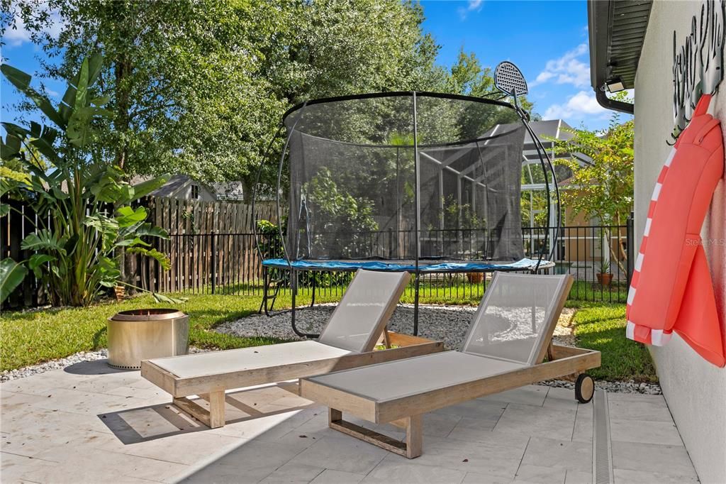 Active With Contract: $5,500 (4 beds, 3 baths, 3014 Square Feet)