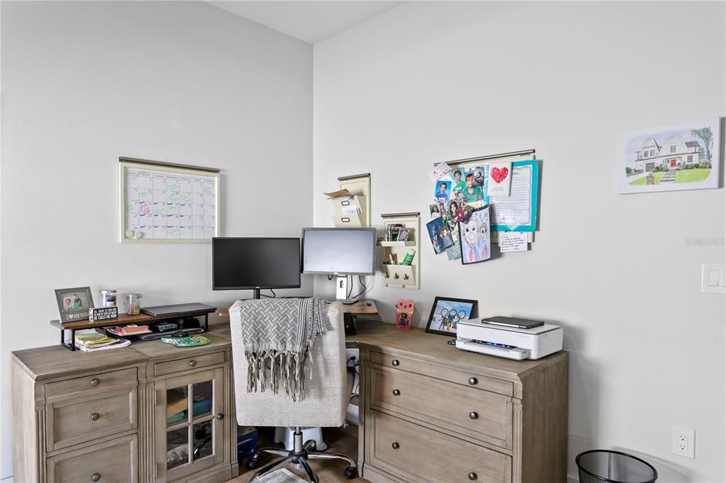 Active With Contract: $5,500 (4 beds, 3 baths, 3014 Square Feet)