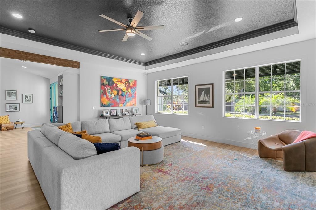 Active With Contract: $5,500 (4 beds, 3 baths, 3014 Square Feet)