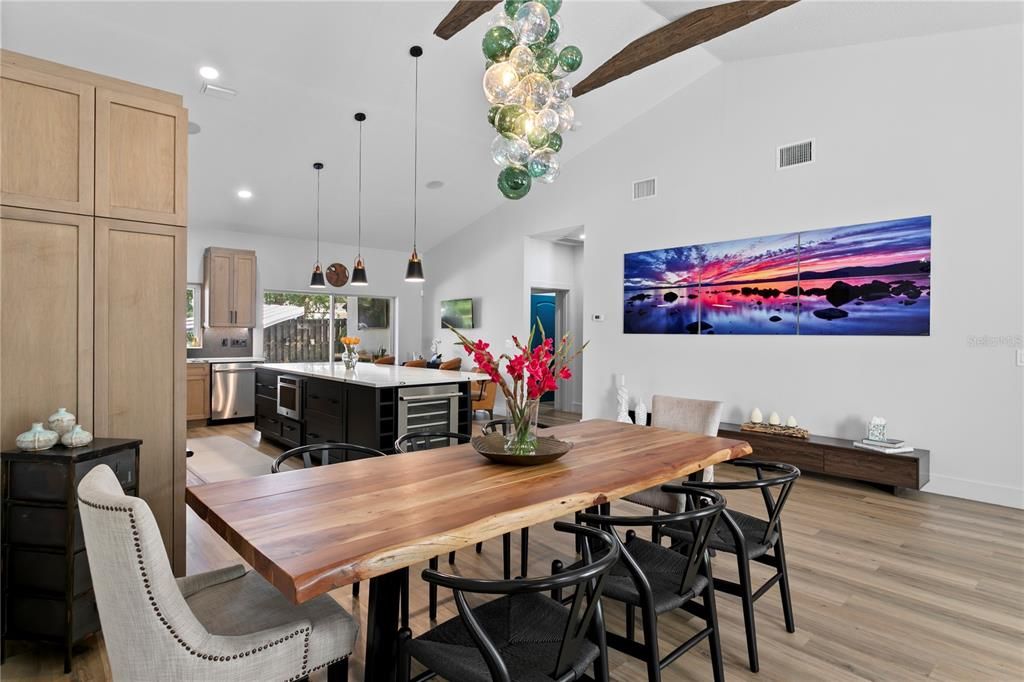 Active With Contract: $5,500 (4 beds, 3 baths, 3014 Square Feet)