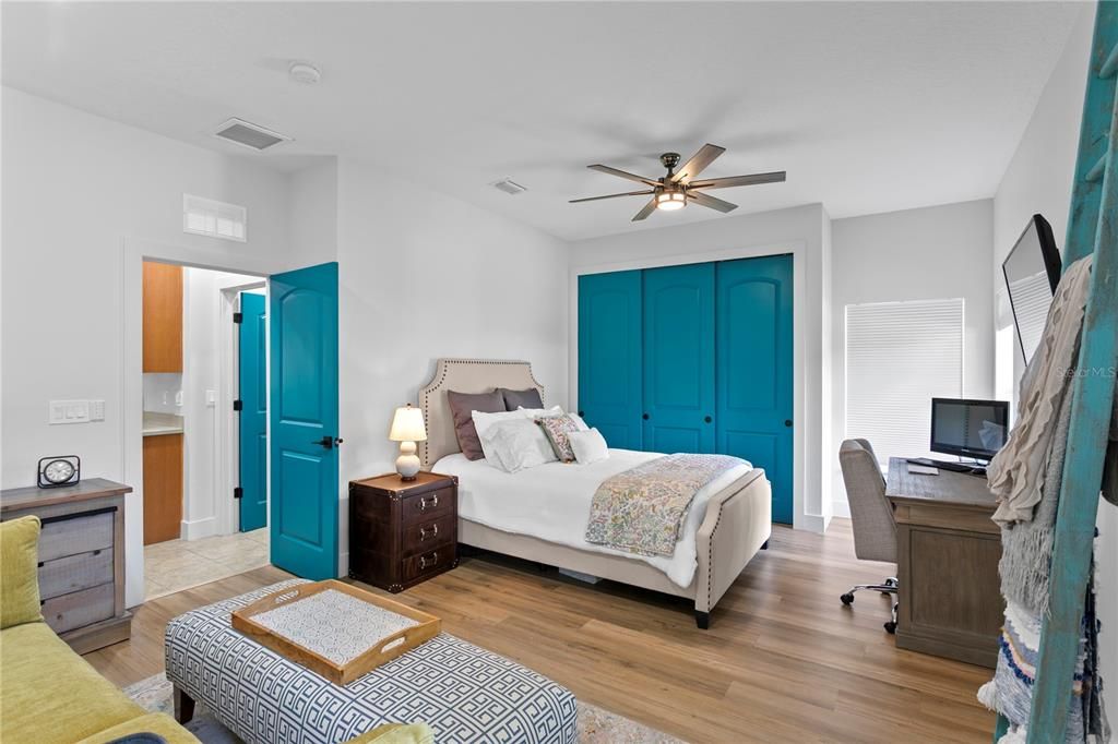 Active With Contract: $5,500 (4 beds, 3 baths, 3014 Square Feet)