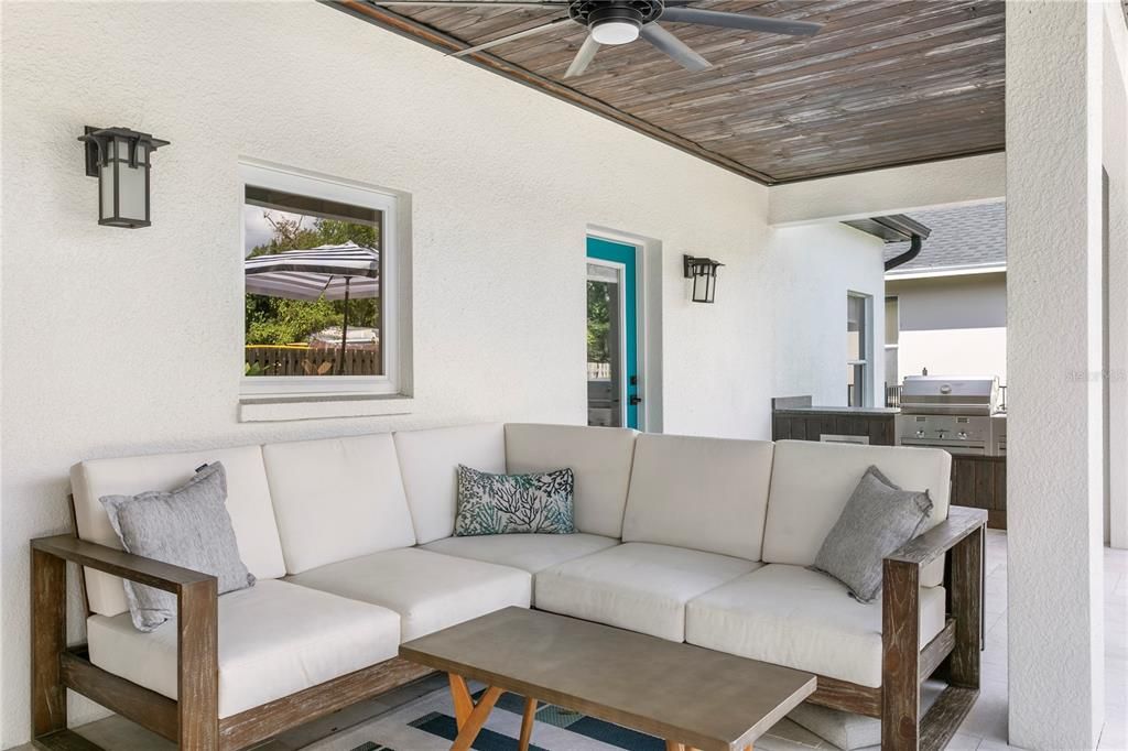 Active With Contract: $5,500 (4 beds, 3 baths, 3014 Square Feet)