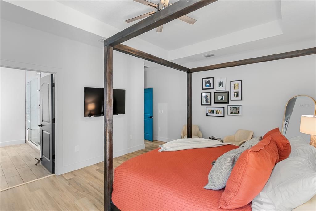 Active With Contract: $5,500 (4 beds, 3 baths, 3014 Square Feet)