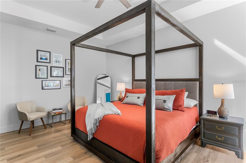 Active With Contract: $5,500 (4 beds, 3 baths, 3014 Square Feet)